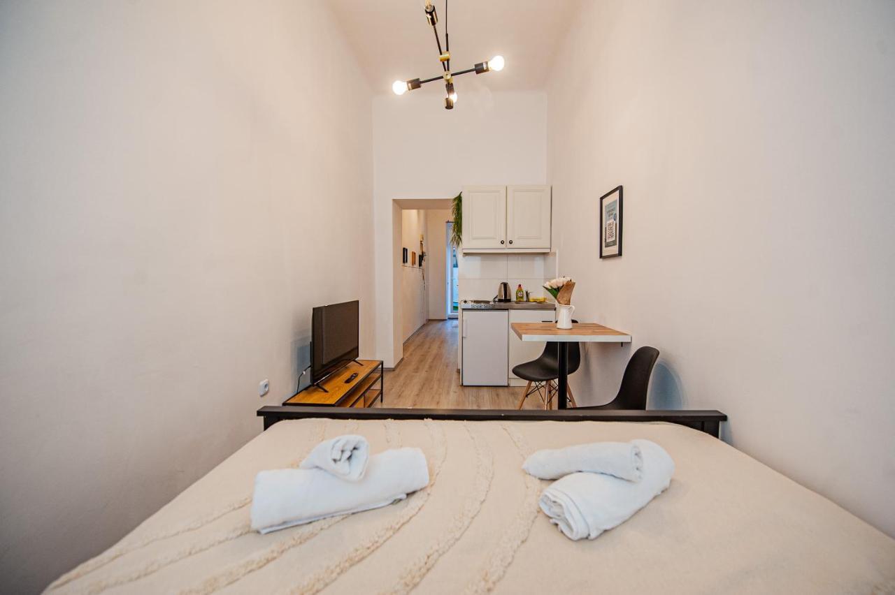 My City Apartment - Vienna Cosy Room מראה חיצוני תמונה