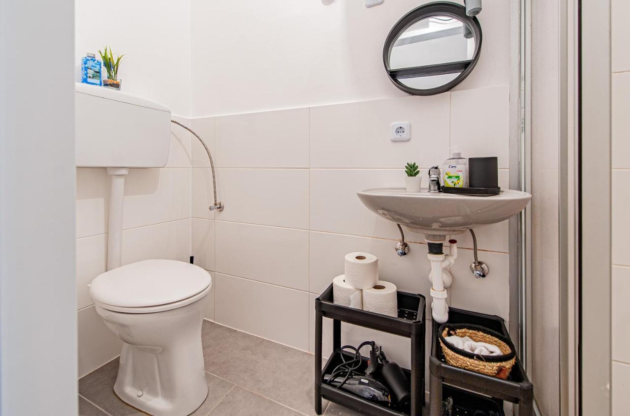 My City Apartment - Vienna Cosy Room מראה חיצוני תמונה